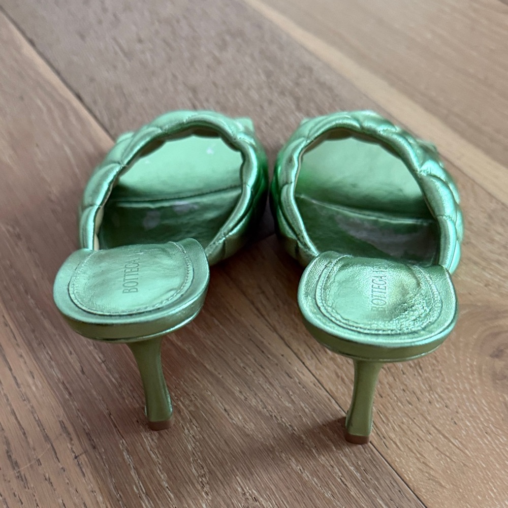 Bottega Veneta Metallic Green Quilted Heels - Picture 7 of 8
